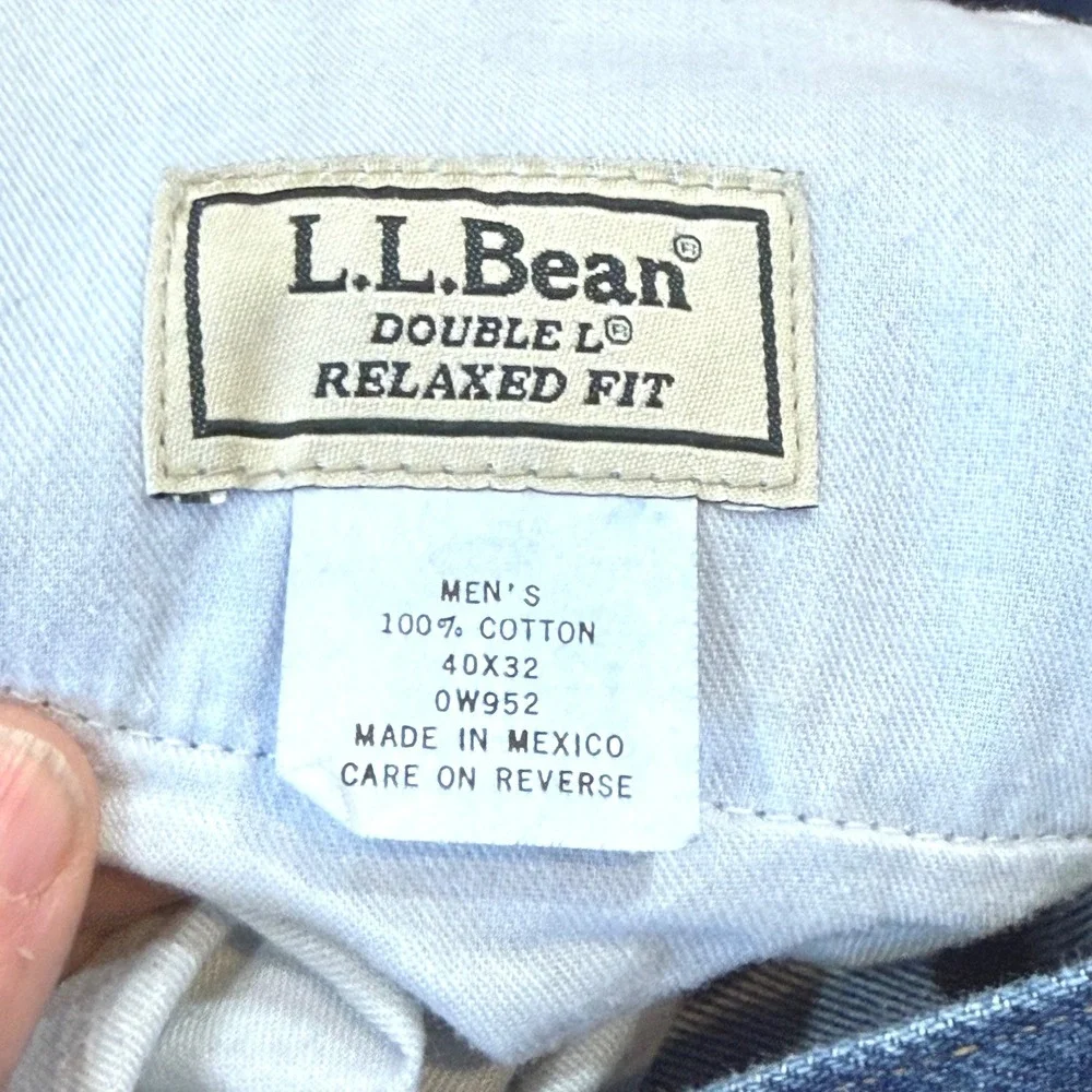 L.L. Bean waist flat